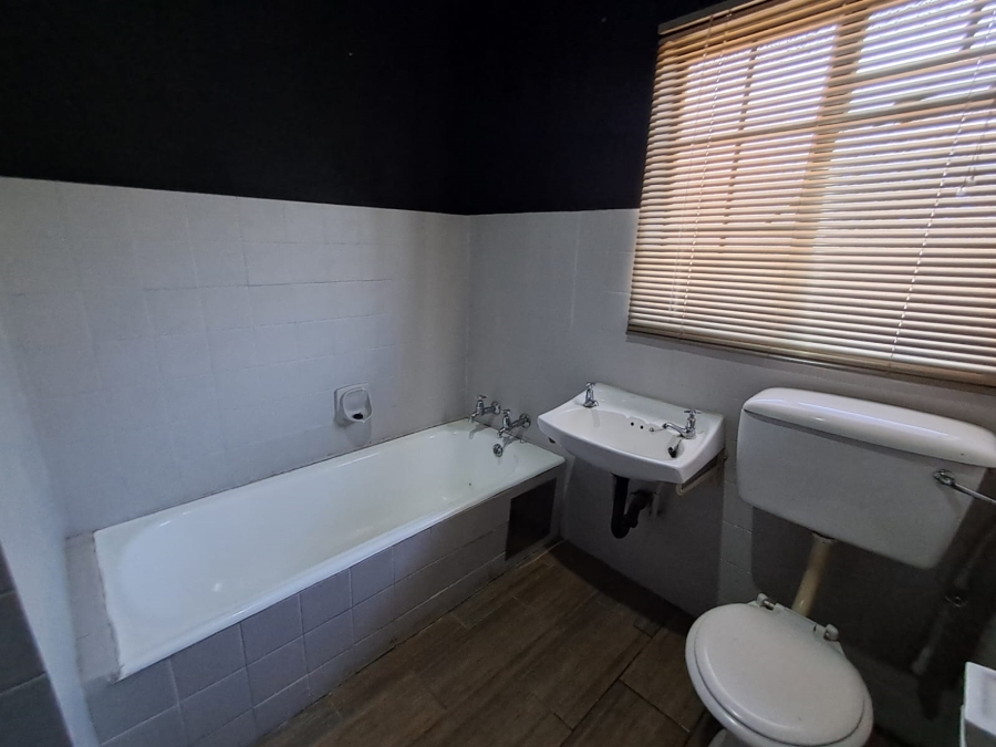 3 Bedroom Property for Sale in Roodia Free State